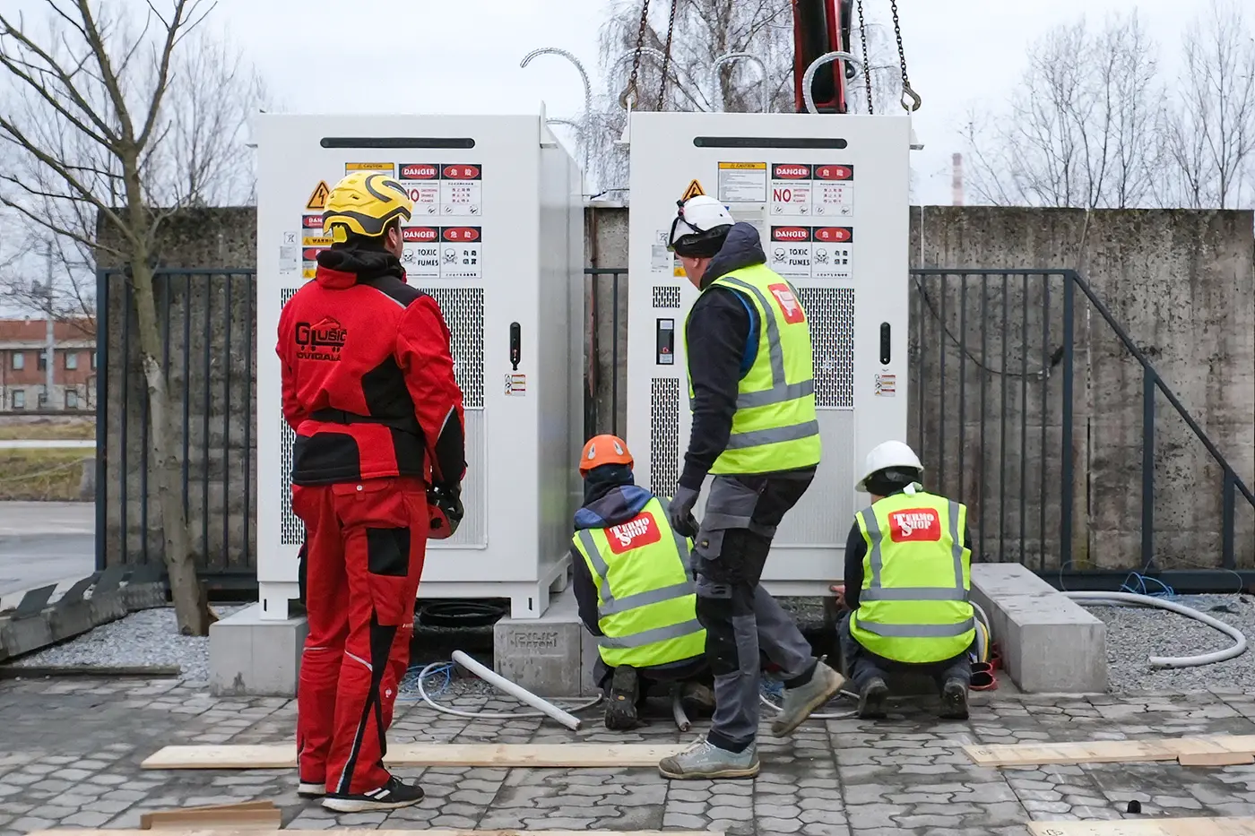 hranilniki elektricne energije za podjetja